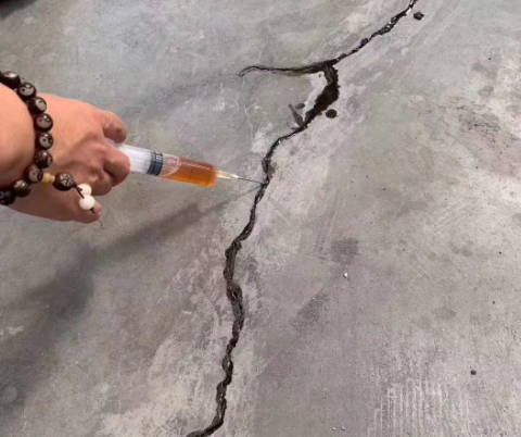 林甸混凝土裂缝修补技术详解​